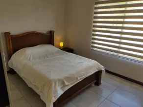 1 New modern 2 bed suite with shared pool - Chambre