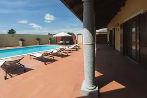 Villa Cometa - Living Fashion - Piscina