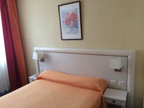 Hotel Elysée - Zimmer