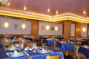 Hotel Ladina - Restaurant