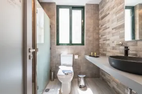 Athens Lights - Bathroom