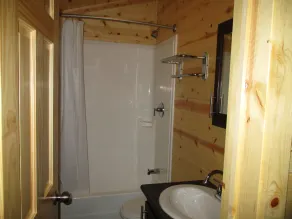 Trailside RV Resort - Badrum