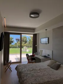 Bel Etage Amora Luxury Seaview Apartment with pool - Værelse