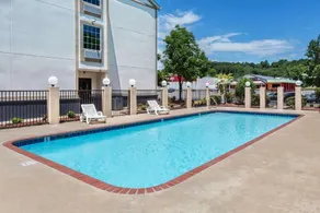 Comfort Inn & Suites North Little Rock JFK Blvd - Piscine