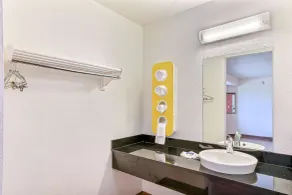 Motel 6-Pinole, CA - Salle de bain