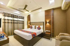 FabHotel Just Inn - Nr Lajpat Nagar Market - Quarto