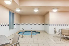 Holiday Inn Express Hotel & Suites Bethlehem by IHG - Pool