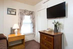 The Farrington Inn - Room