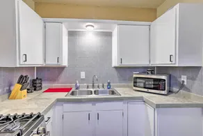 Council Bluffs Cottage: Proximity to Parks! - Interiör