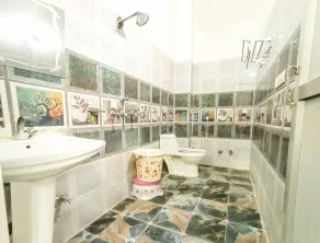 Rebirth Hotel - Bathroom