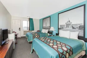 Super 8 by Wyndham Sallisaw - Room