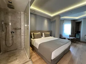 AHC Grand Bazaar Hotel - Room
