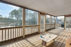 Northern Neck Nature Retreat w/ Boat Ramp & Dock! - Innvendig