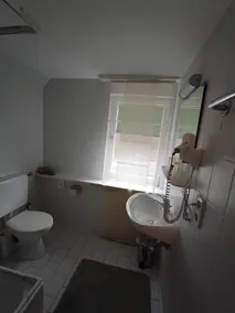 Room in Guest Room - Pension Forelle - Doppelzimmer - Bathroom