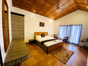 Mist n Meadows Resort - Camera