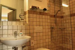 Camera privata con giardino e terrazza | Vista sul giardino - Bagno