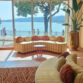Hôtel La Pérouse - Réception
