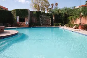 Ramada by Wyndham Viscount Suites Tucson East - Piscine