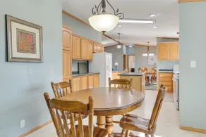 8 Mi to Dtwn Rochester: Peaceful Home w/ Deck! - Interiør