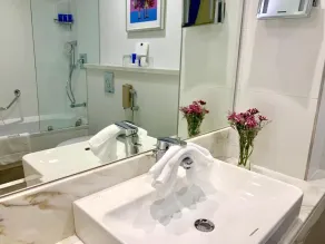 Gulf Inn Hotel Al Nasr Formerly Roda Links Al Nasr - Salle de bain