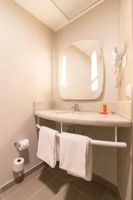 ibis Erechim - Badezimmer