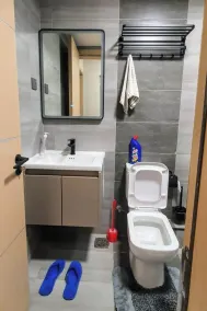 Luxuriöse Wohnung mit einem Schlafzimmer - Badezimmer