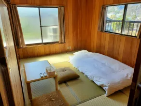 Sea-Dweller - Room