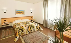 Hotel Bahnhof Haus - Værelse