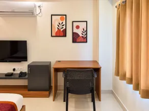 Worldtree Suites Manyata - Room