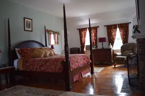 New Hampshire Mountain Inn - Rum