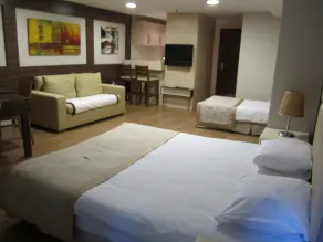 Derpa Suite Hotel - Zimmer