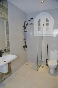 Golden House-التجمع الخامس - Bathroom