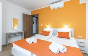 Awesome Apartment in Kostrena With 3 Bedrooms, Wifi and Outdoor Swimming Pool - Room