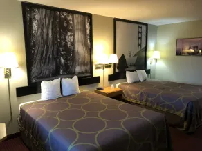 Super 8 by Wyndham Crescent City - Chambre