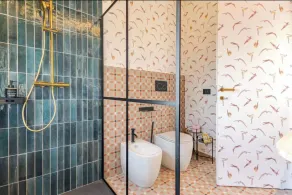 Dolce Lava - Luxury LavaStone Suite - Baño