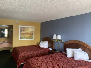 Days Inn by Wyndham Jonesboro AR - Chambre