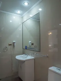 Hotel Econohotel - Bathroom
