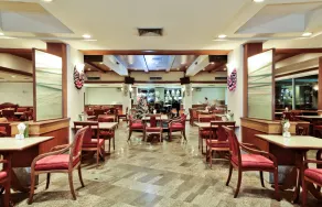 Charoen Hotel - Restaurant