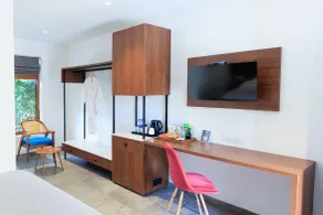 HUDSON RESORTS - Camera
