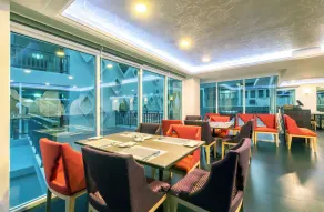 Anajak Bangkok Hotel - SHA Plus - Restaurant