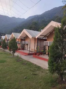 The Jungle Mist Resort & Retreat, Luxury Cottages, Camps and Glamping in Rishikesh - Zimmer