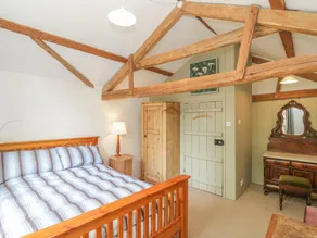 The Barn - Rom