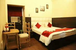 Hotel Holidei Inn - Room