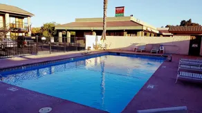Orland Inn - Piscina