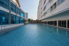 iCheck inn Thapra - Piscine