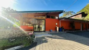 El Toucanet Lodge & Restaurante - Recepción