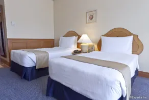 Waterfront Cebu City Hotel & Casino - Chambre