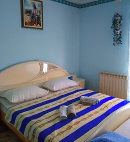 Spacious and Sunny Apartment on Island Rab - Zimmer