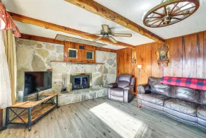 Authentic Log Cabin in Pineville ~ 2 Mi to River! - Interior