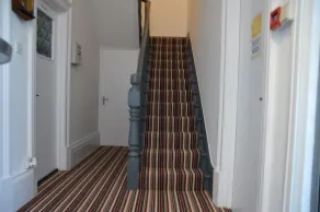 Holly Lodge - Hall